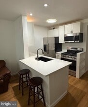 4965 Americana Dr in Annandale, VA - Building Photo - Building Photo