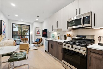 3934 14th St NW, Unit 103 in Washington, DC - Building Photo - Building Photo