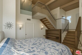 980 Granville Ave in Los Angeles, CA - Building Photo - Building Photo