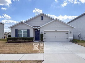 32688 Kobuk Valley Ave in Wesley Chapel, FL - Building Photo