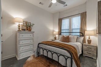 Lakeland Town Square in Lakeland, TN - Building Photo - Interior Photo