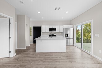 5564 Hamill Ave in San Diego, CA - Building Photo - Building Photo