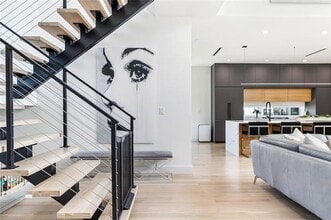 9943 Coppedge Ln in Dallas, TX - Building Photo - Building Photo