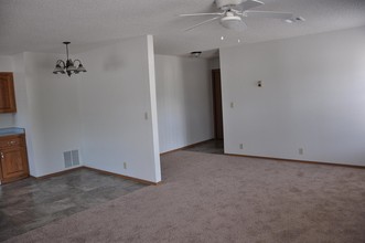 Peachtree Apartments in Webb City, MO - Building Photo - Interior Photo