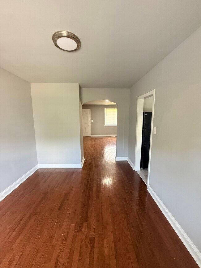4909 Chalgrove Ave in Baltimore, MD - Building Photo - Building Photo