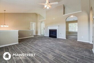 10545 Day Lily Dr in Hampton, GA - Building Photo - Building Photo