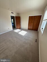 536 Hampton Ln in Towson, MD - Building Photo - Building Photo