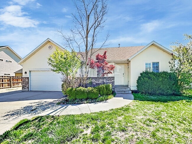 property at 1659 W 1065 S