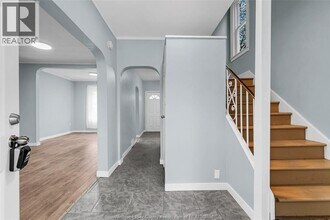 376 Ellis St W in Windsor, ON - Building Photo - Building Photo