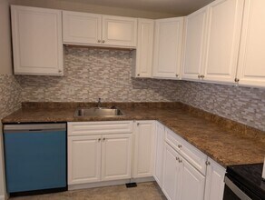 16a Mayberry Dr in Westborough, MA - Building Photo - Building Photo