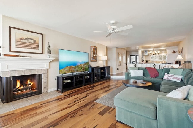 239 S Helix Ave in Solana Beach, CA - Building Photo - Building Photo