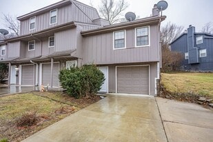 3102-3108 Eaton St in Kansas City, KS - Building Photo