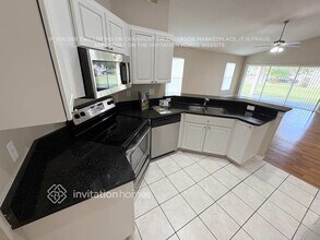 6644 Rock Bridge Ln in Ellenton, FL - Foto de edificio - Building Photo