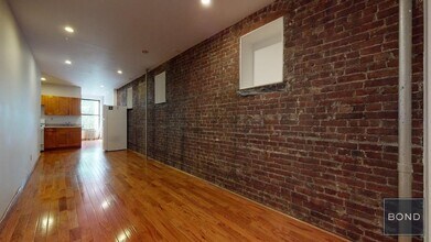 772 9th Ave in New York, NY - Building Photo - Building Photo