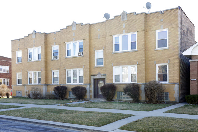 1702-1704 N McVicker Ave in Chicago, IL - Building Photo - Building Photo