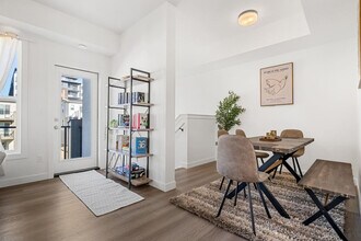 2117-2181 81 St S W in Calgary, AB - Building Photo - Building Photo