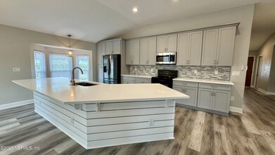 582 Blackfin Ct in Jacksonville, FL - Foto de edificio - Building Photo