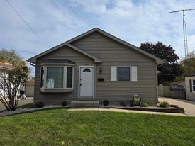 7931 45th Ave in Kenosha, WI - Building Photo