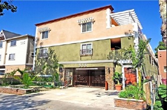 Villa Alegra Apartments in Santa Ana, CA - Building Photo - Building Photo