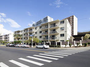 Kamaaina Hale in Honolulu, HI - Foto de edificio - Building Photo