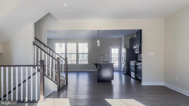 10904 Clerkenwell Alley in Waldorf, MD - Building Photo - Building Photo