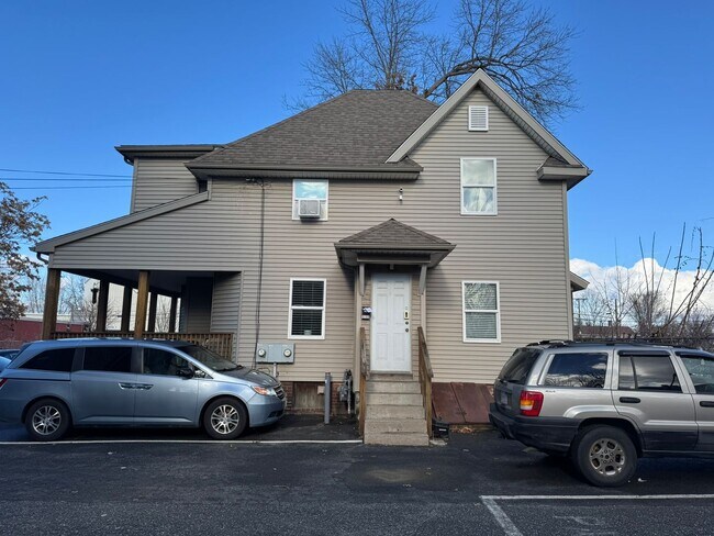 1009-1011 Main St in West Springfield, MA - Building Photo - Building Photo