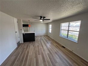 2 Lancaster Dr in Bella Vista, AR - Building Photo - Building Photo