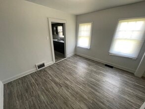 1207 Cleveland Ave in Danville, IL - Building Photo - Building Photo
