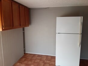 2130 Portland Ave in Louisville, KY - Building Photo - Building Photo