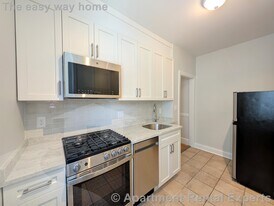 69 Raymond Ave, Unit #1R in Somerville, MA - Building Photo