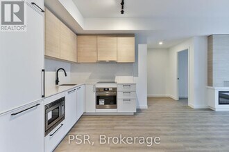 1050-1050 Eastern Ave in Toronto, ON - Building Photo - Building Photo