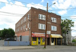 381-385 Lowell St in Lawrence, MA - Building Photo