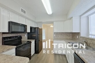 3301 Plantation Ln in Fort Worth, TX - Building Photo - Building Photo