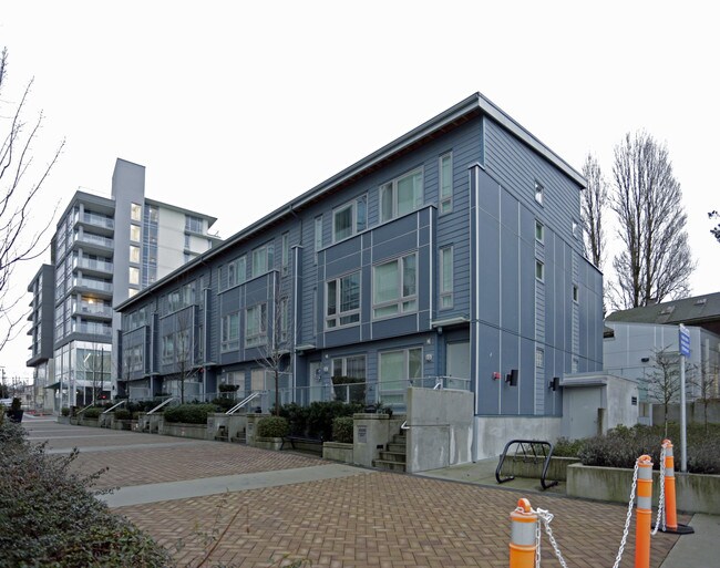 4852-4898 eldorado Mews