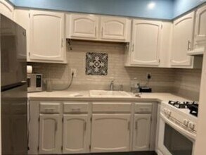 39 Belmont Ave in Jersey City, NJ - Building Photo - Building Photo