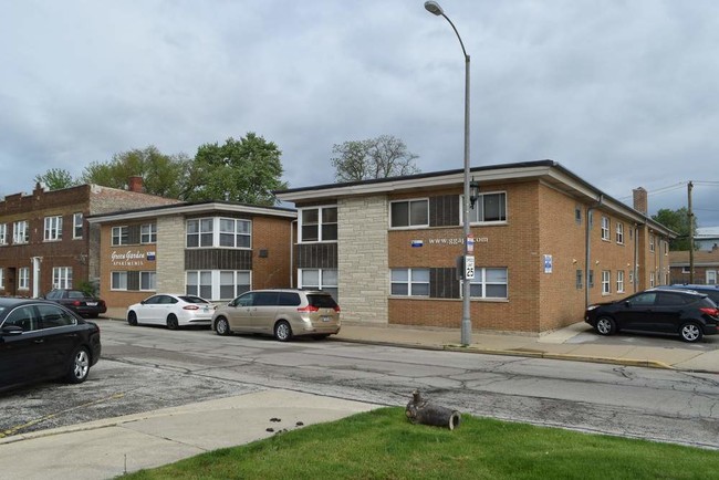 6701-6705 Stanley Ave in Berwyn, IL - Building Photo - Building Photo