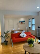 34 Ash St in Cambridge, MA - Building Photo - Building Photo