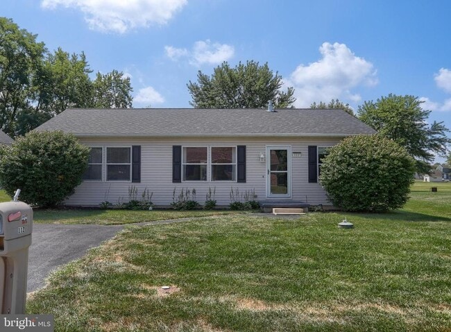 112 Lynmar Ave in Palmyra, PA - Building Photo - Building Photo