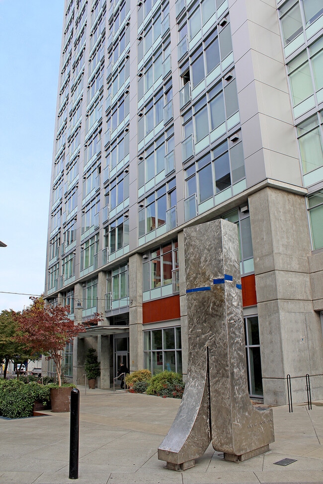 1926 W Burnside St in Portland, OR - Building Photo - Building Photo