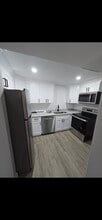 121 Sweet Ln, Unit Sweet Lane in North Kingstown, RI - Building Photo - Building Photo