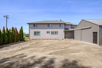 14607 Dominic Rd NE in Mt Angel, OR - Building Photo - Building Photo