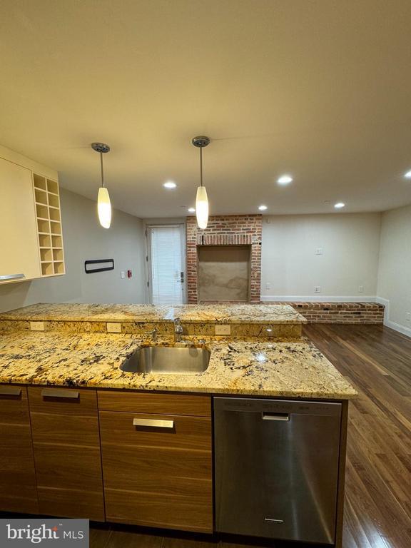 property at 933 N Calvert St