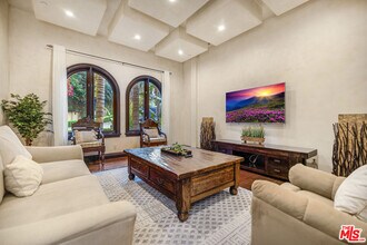 18607 Cassandra St in Los Angeles, CA - Building Photo - Building Photo