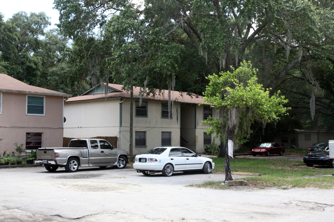 1401 E 140th Ave in Tampa, FL - Foto de edificio