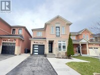 19 Fishing Crescent in Brampton, ON - Building Photo - Building Photo