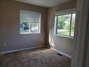 716 Division St in Big Rapids, MI - Building Photo - Building Photo