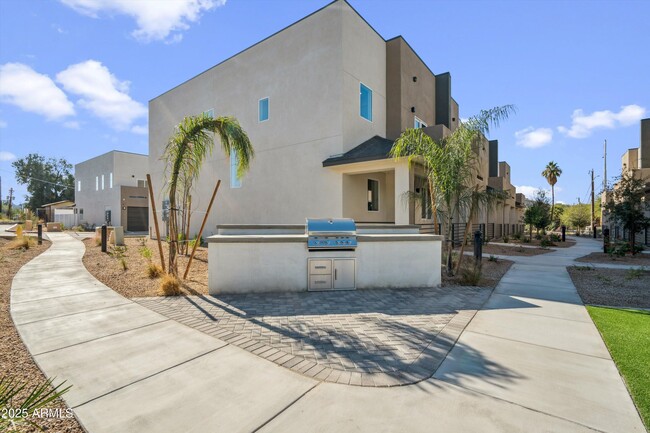 2118 E Voltaire Ave in Phoenix, AZ - Building Photo - Building Photo