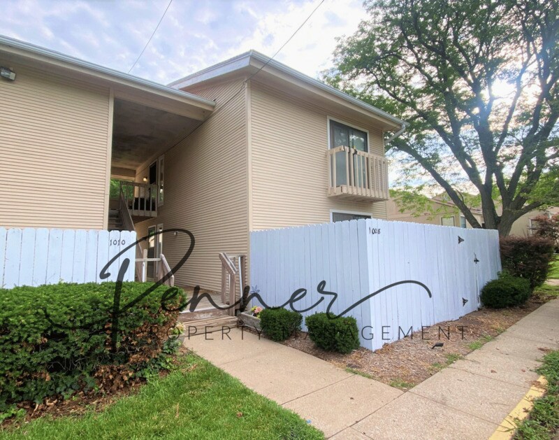 1008-A E Maple Ave in Independence, MO - Building Photo