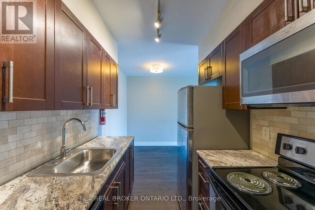 property at 326-326 Hunter St E