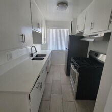 b8456 in Los Angeles, CA - Foto de edificio - Building Photo